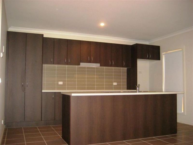 20 Wallaby Walk, Sunbury VIC 3429