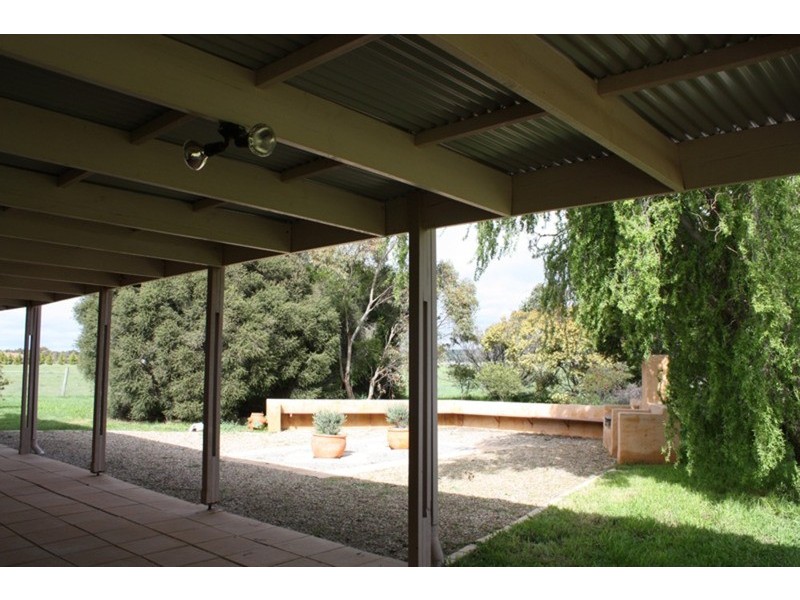 145 Palmer Road, Sunbury VIC 3429