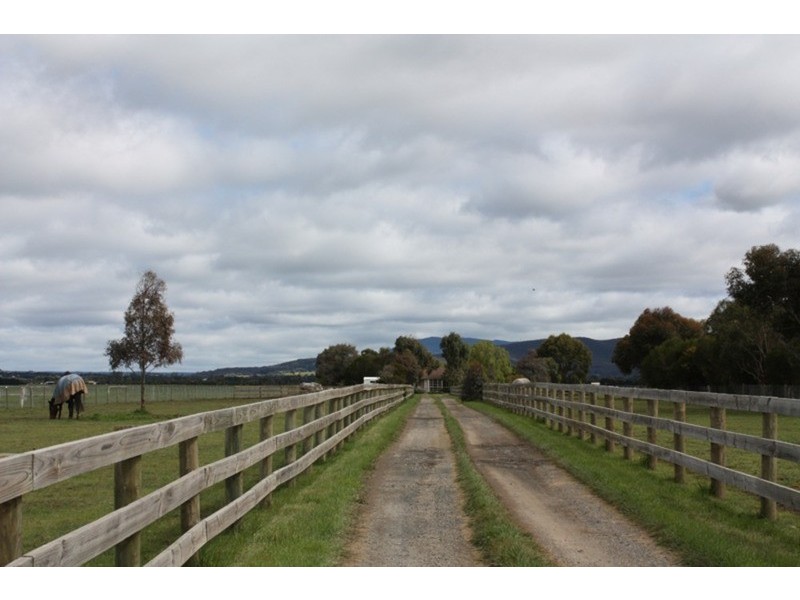 145 Palmer Road, Sunbury VIC 3429
