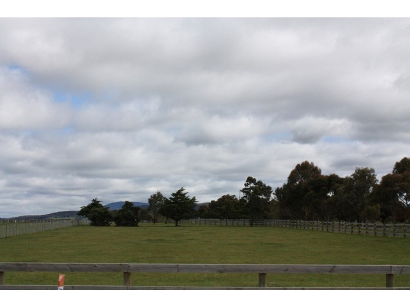 145 Palmer Road, Sunbury VIC 3429