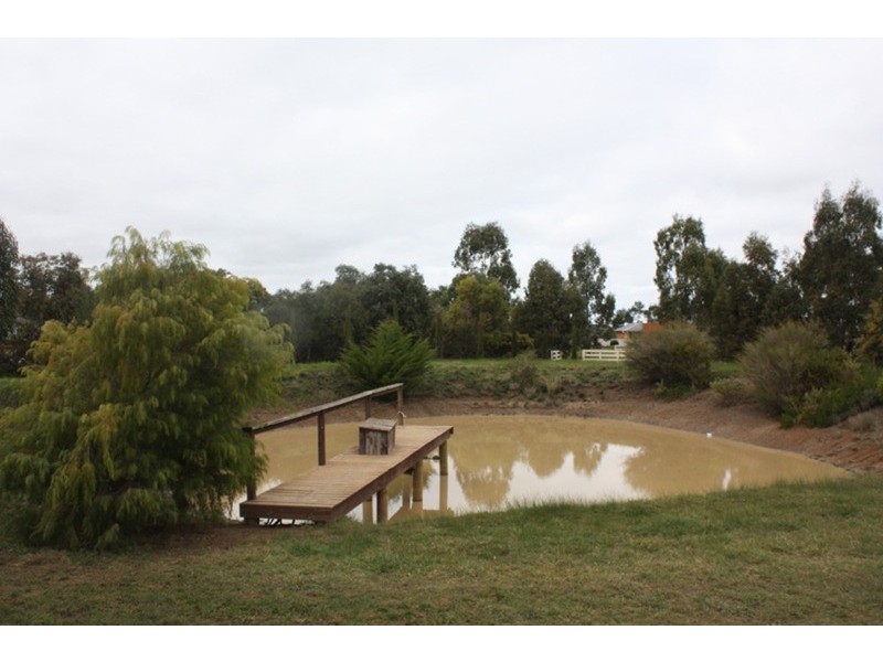 89 Billabong Drive, Monegeetta VIC 3433