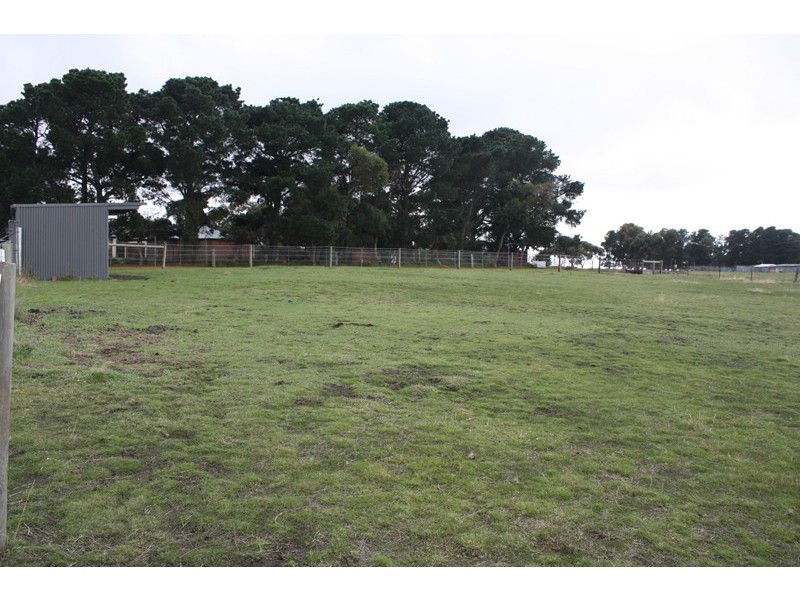 81 Fielding Drive, Gisborne South VIC 3437