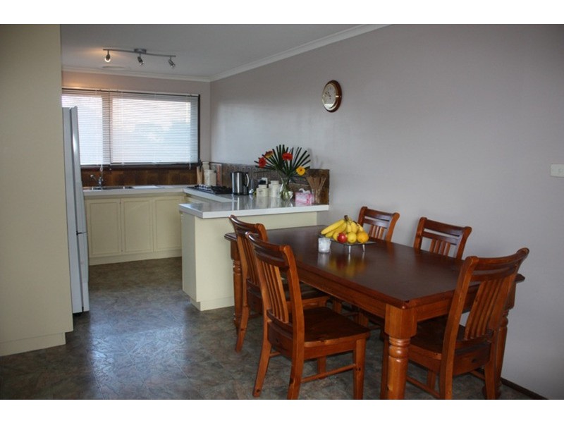 3 Page Place, Sunbury VIC 3429