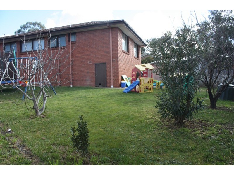 3 Page Place, Sunbury VIC 3429