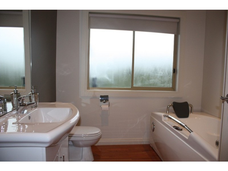 85 Nichol Street, Sunbury VIC 3429