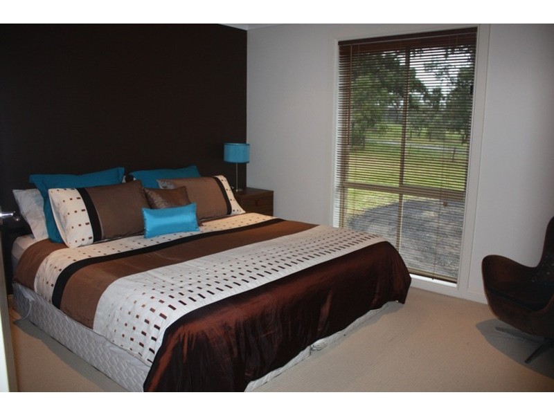 85 Nichol Street, Sunbury VIC 3429