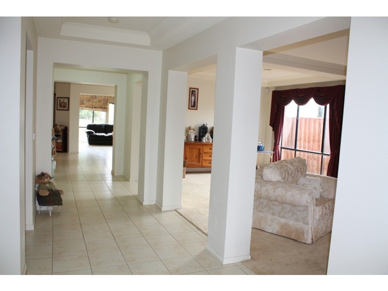 9 Munch Place, Sunbury VIC 3429