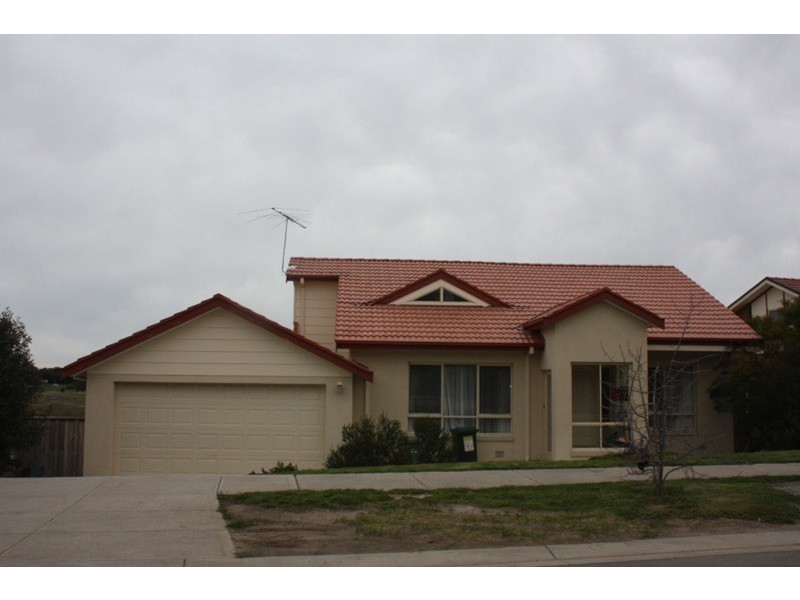 24 Possum Tail Run, Sunbury VIC 3429