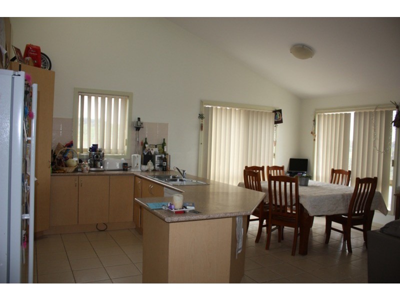 24 Possum Tail Run, Sunbury VIC 3429
