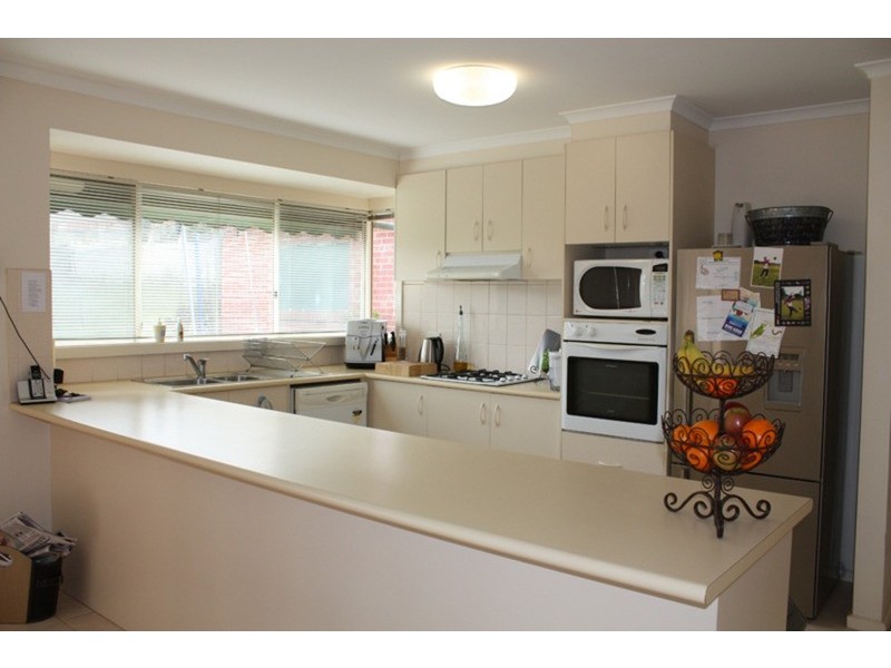 13 Bundanoon Avenue, Sunbury VIC 3429