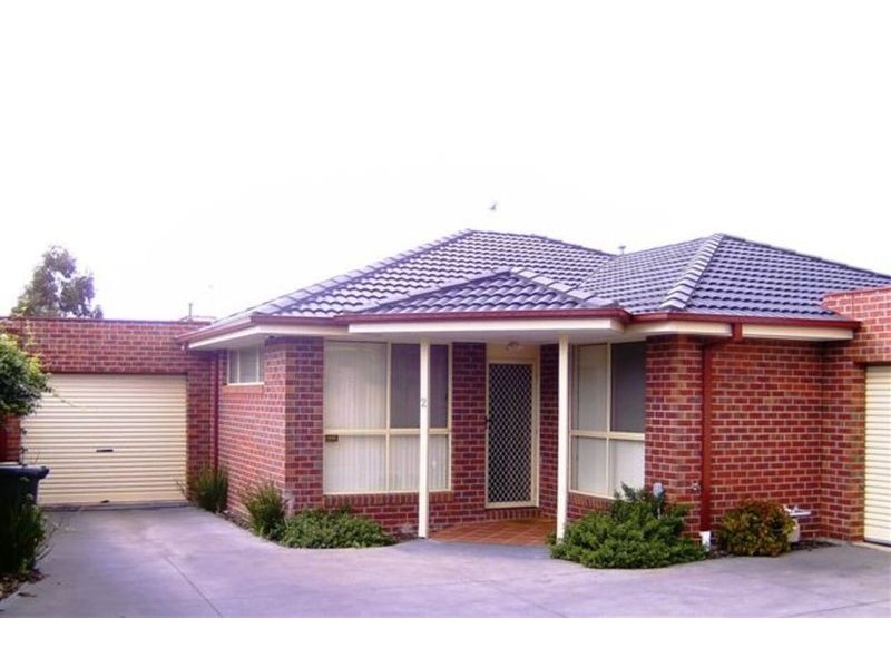 2/11 Anderson Road, Sunbury VIC 3429