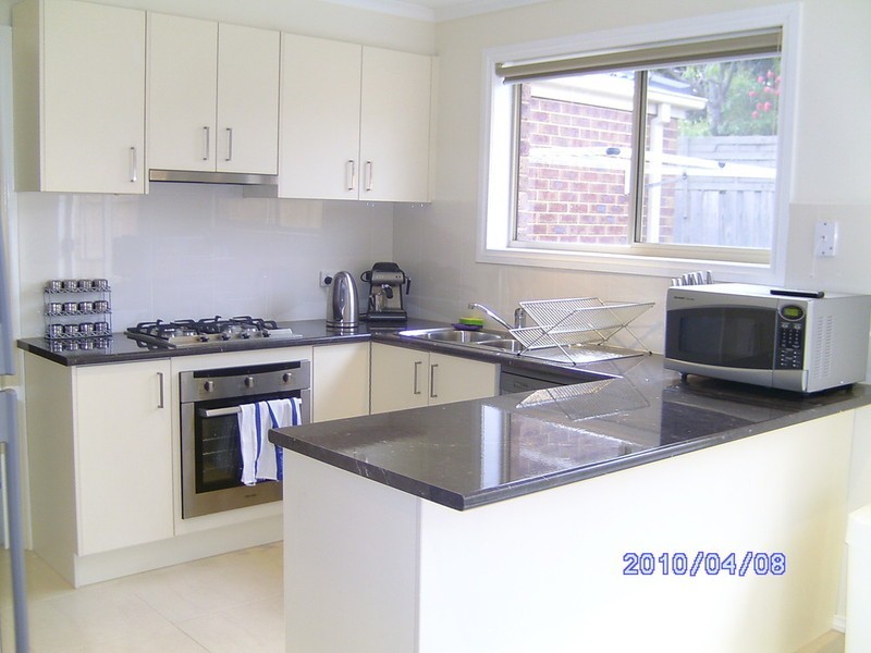 1/18 Lalor Crescent, Sunbury VIC 3429