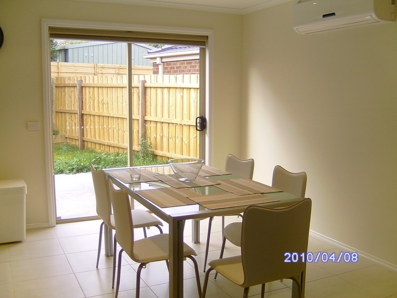 1/18 Lalor Crescent, Sunbury VIC 3429