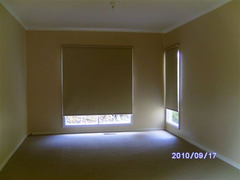 10 Neill Street, Sunbury VIC 3429
