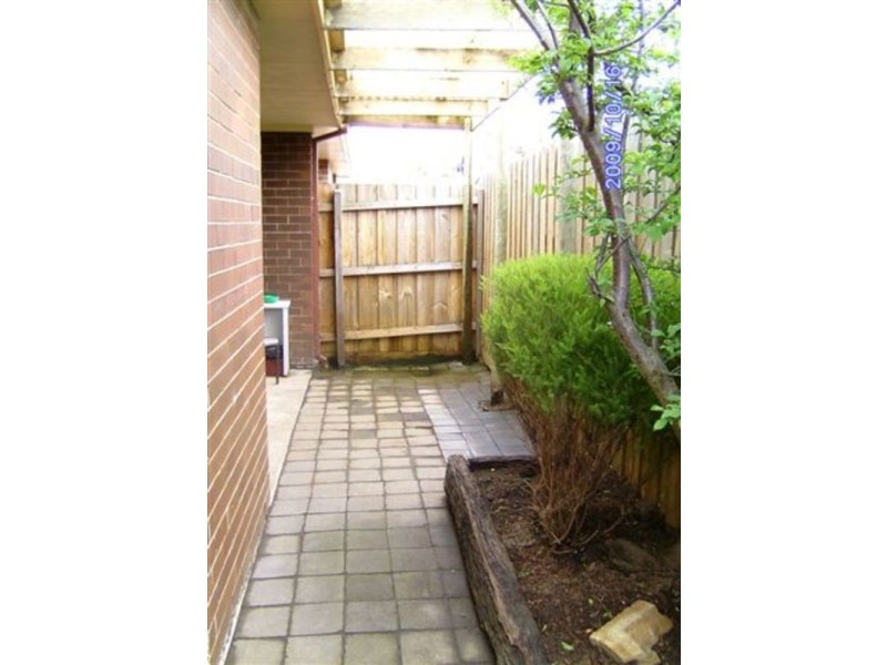 17/31-33 Timins Street, Sunbury VIC 3429