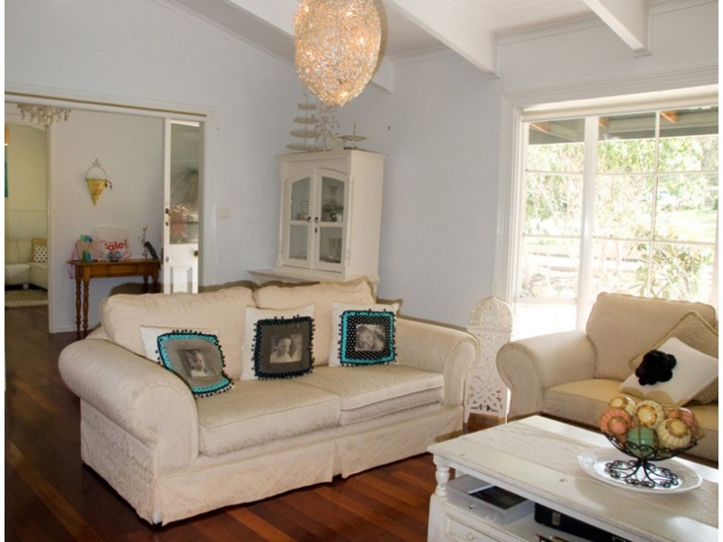 8 Zig Zag Road, Mount Macedon VIC 3441