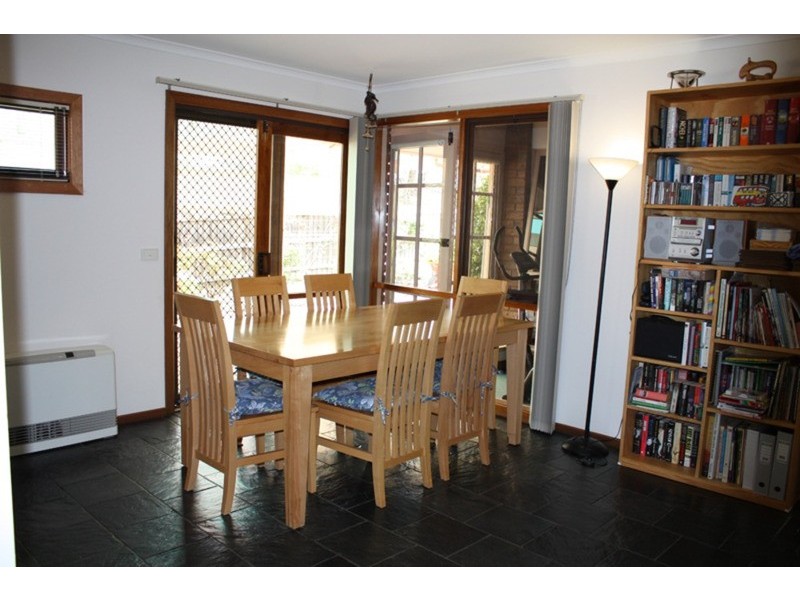 18 Abelia Court, Sunbury VIC 3429