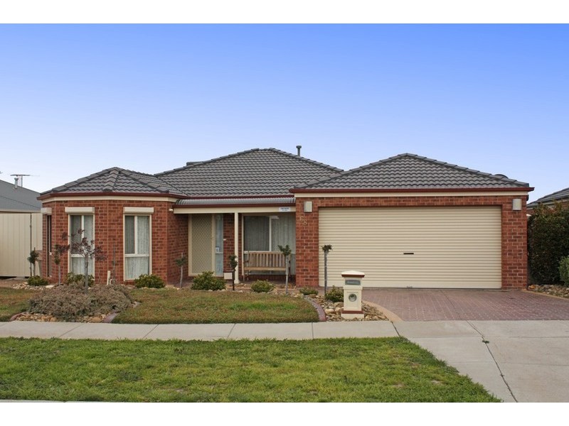 68 Cover Drive, Sunbury VIC 3429