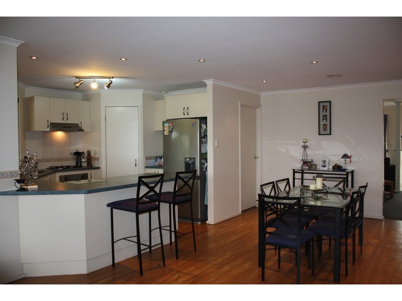 68 Cover Drive, Sunbury VIC 3429