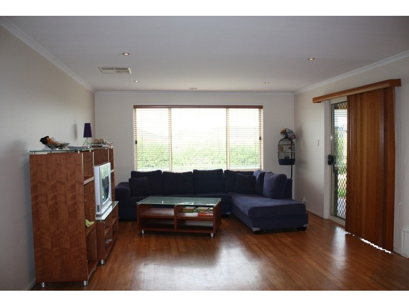 68 Cover Drive, Sunbury VIC 3429