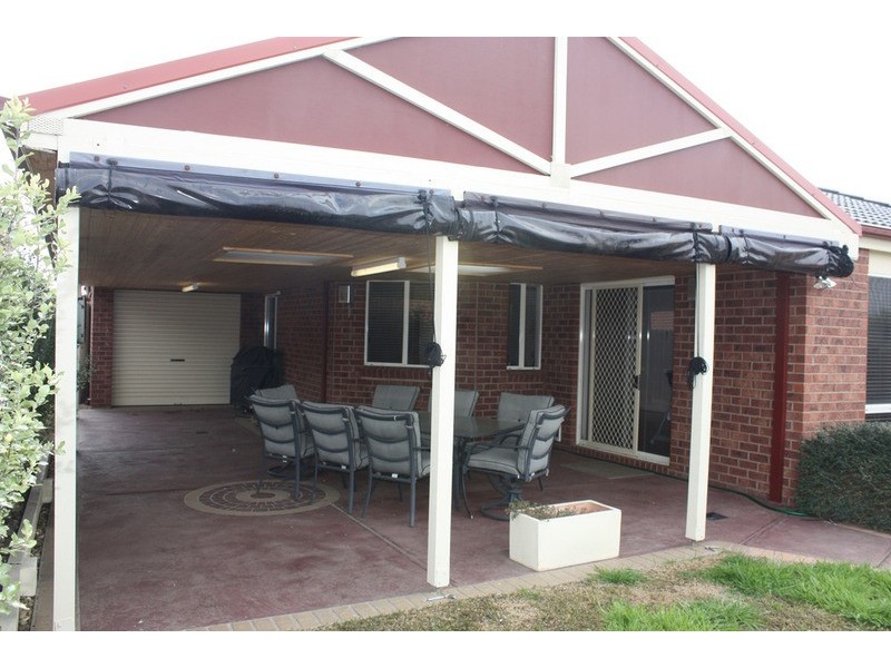 68 Cover Drive, Sunbury VIC 3429