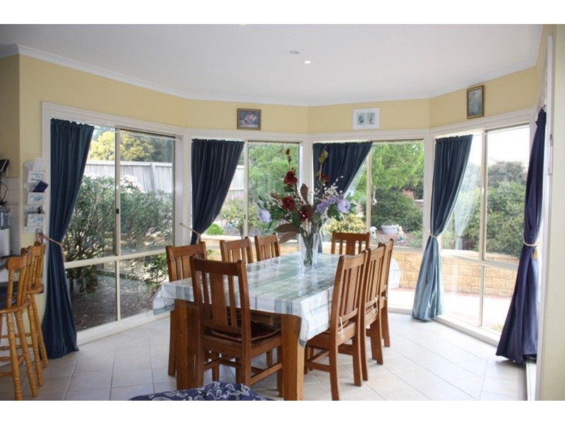 7 Kerrisdale Place, Sunbury VIC 3429