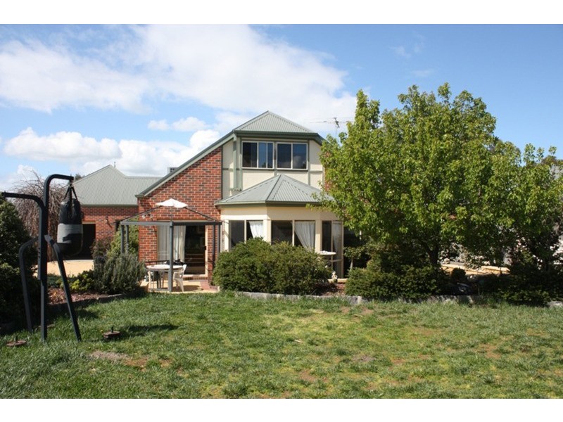 7 Kerrisdale Place, Sunbury VIC 3429