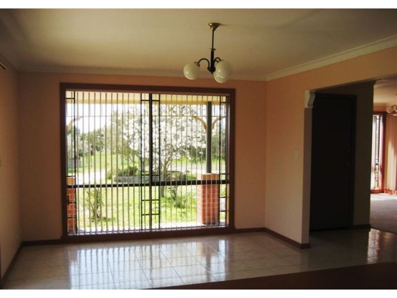 110 Palmer Road, Sunbury VIC 3429