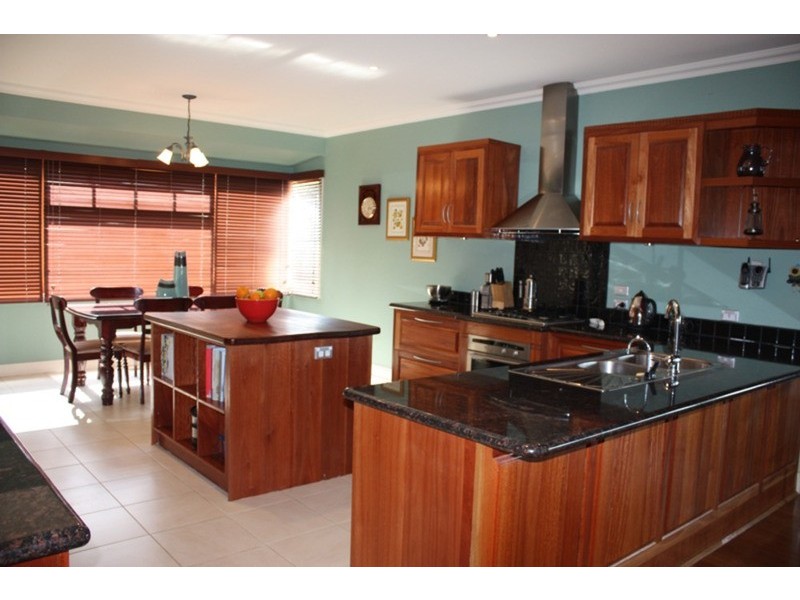 9 John Street, Sunbury VIC 3429