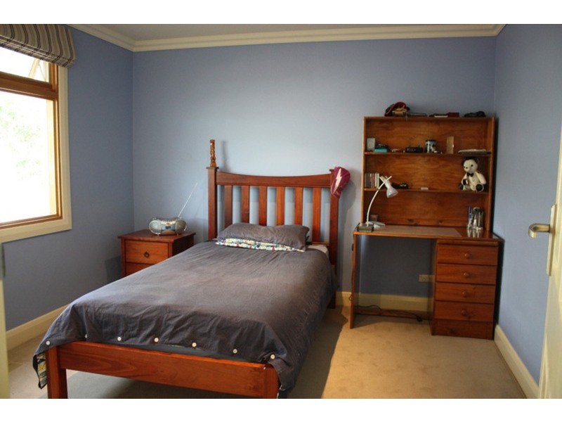 9 John Street, Sunbury VIC 3429