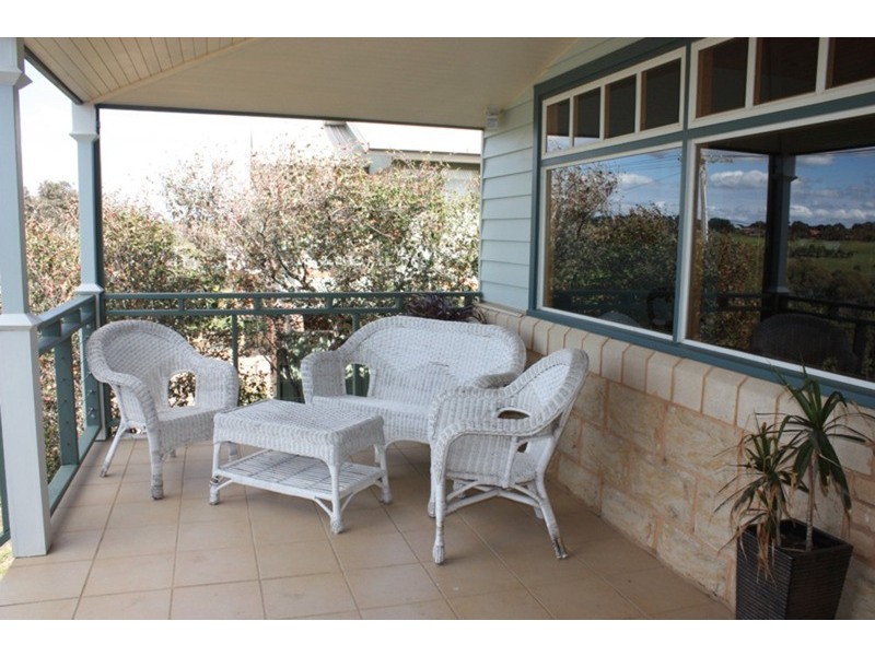 9 John Street, Sunbury VIC 3429