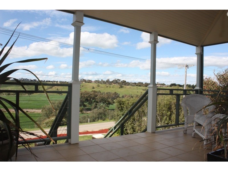 9 John Street, Sunbury VIC 3429