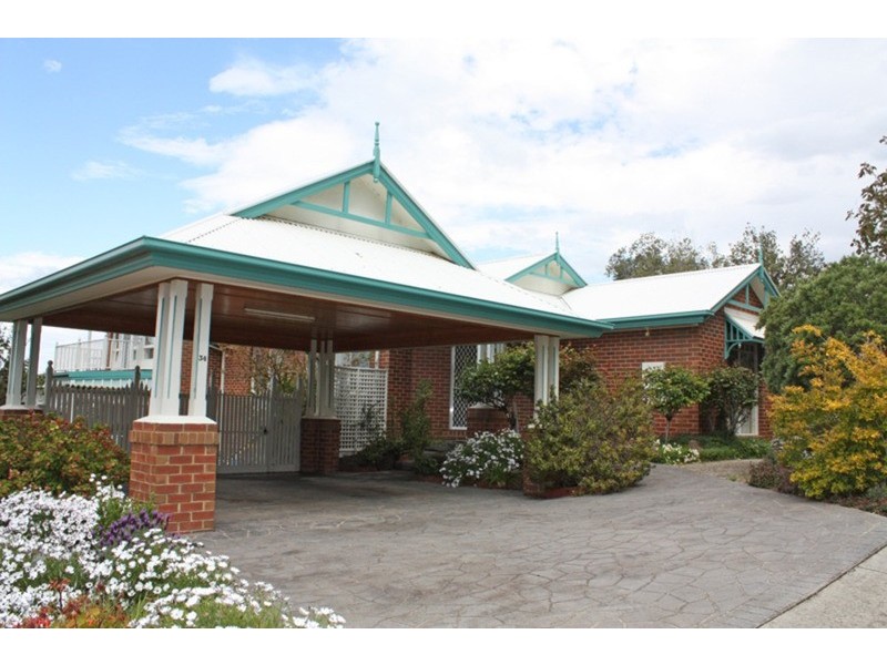 34 Long Drive, Sunbury VIC 3429