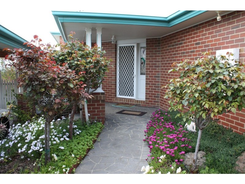 34 Long Drive, Sunbury VIC 3429