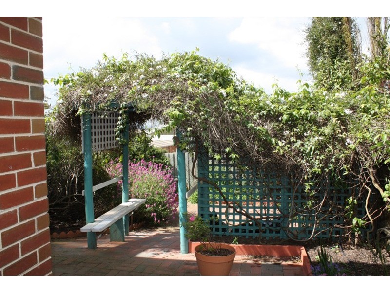 34 Long Drive, Sunbury VIC 3429