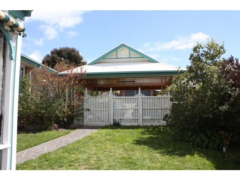 34 Long Drive, Sunbury VIC 3429