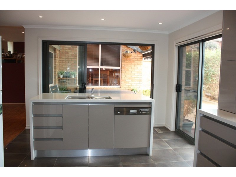 21 Dyson Drive, Sunbury VIC 3429