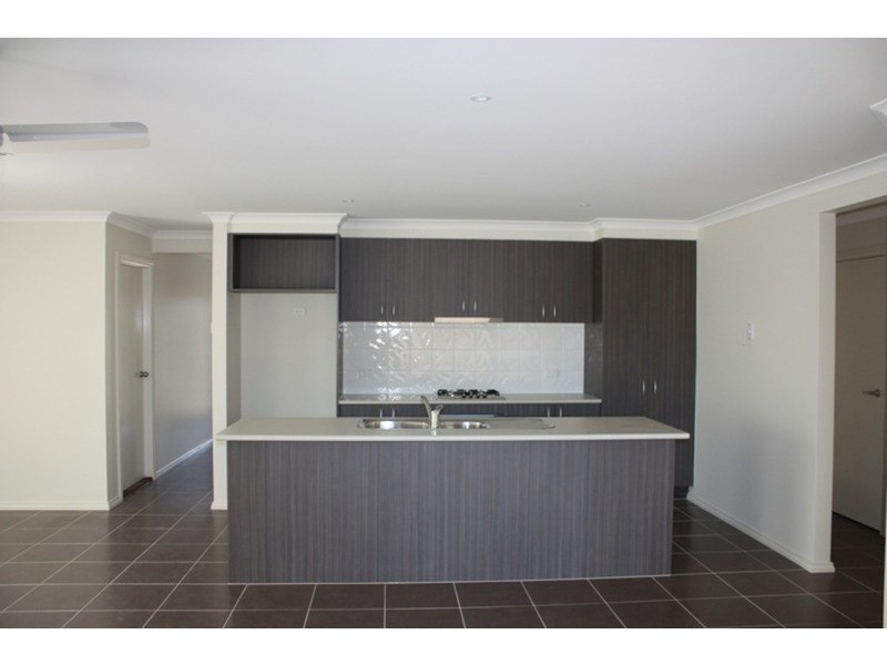 110 Phillip Drive, Sunbury VIC 3429