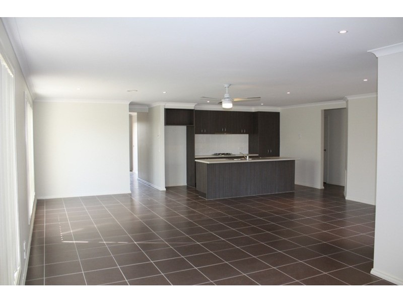 110 Phillip Drive, Sunbury VIC 3429