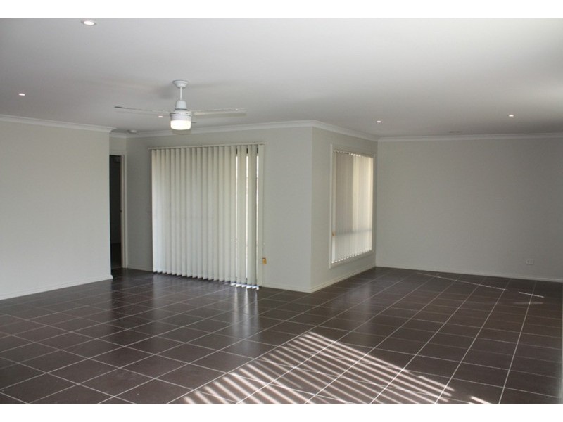 110 Phillip Drive, Sunbury VIC 3429