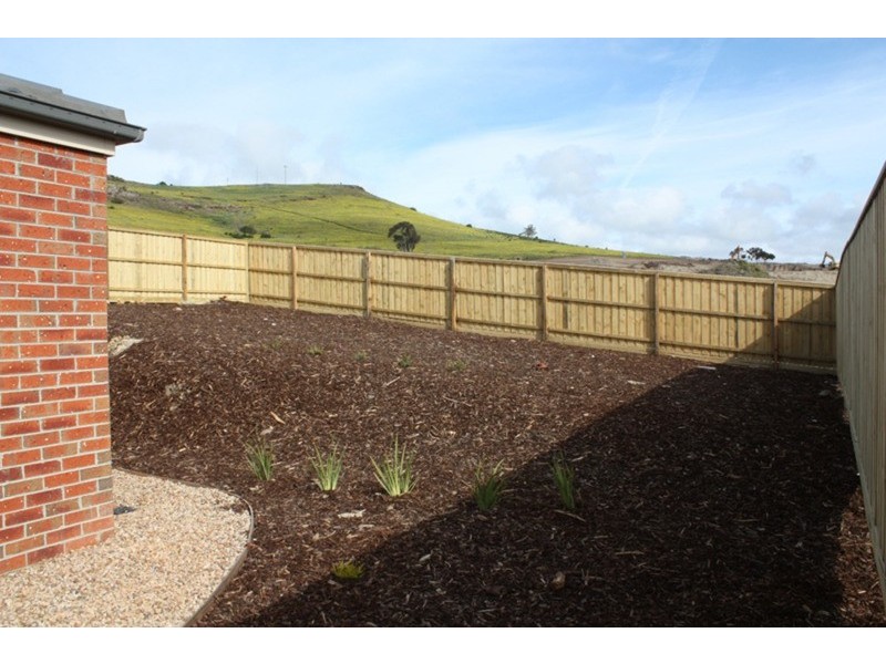 110 Phillip Drive, Sunbury VIC 3429