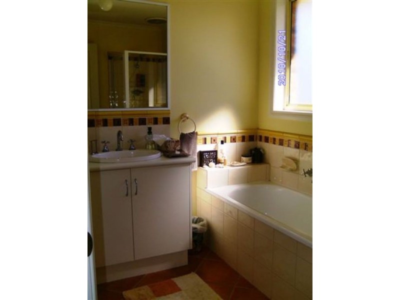 36 Long Drive, Sunbury VIC 3429