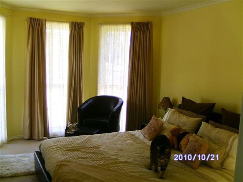 36 Long Drive, Sunbury VIC 3429