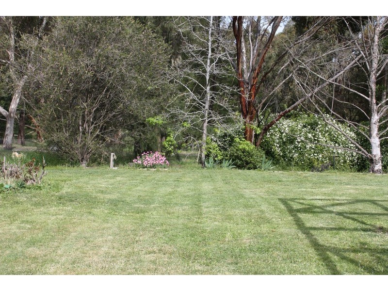 2 The Trump Close, Sunbury VIC 3429