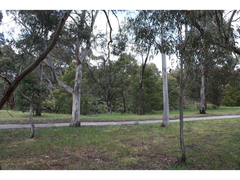 2 The Trump Close, Sunbury VIC 3429