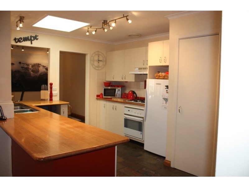 12 Forrest Street, Sunbury VIC 3429