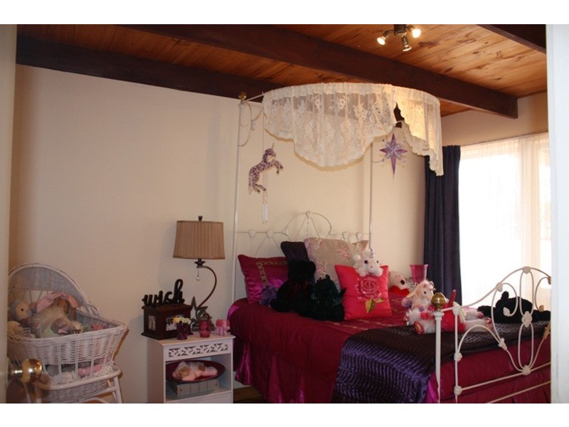 12 Forrest Street, Sunbury VIC 3429