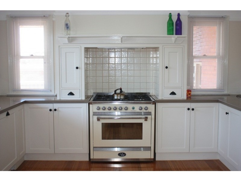 35 The Avenue, Sunbury VIC 3429