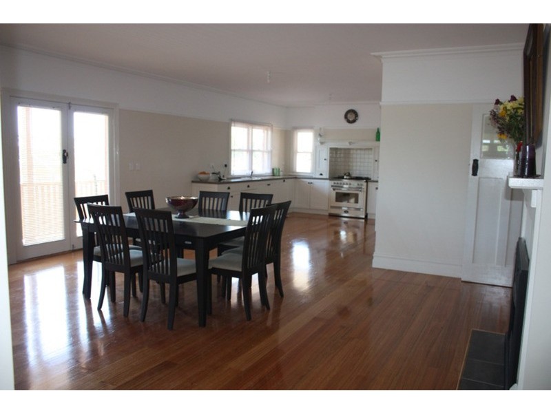 35 The Avenue, Sunbury VIC 3429