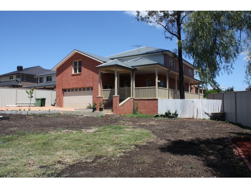 35 The Avenue, Sunbury VIC 3429